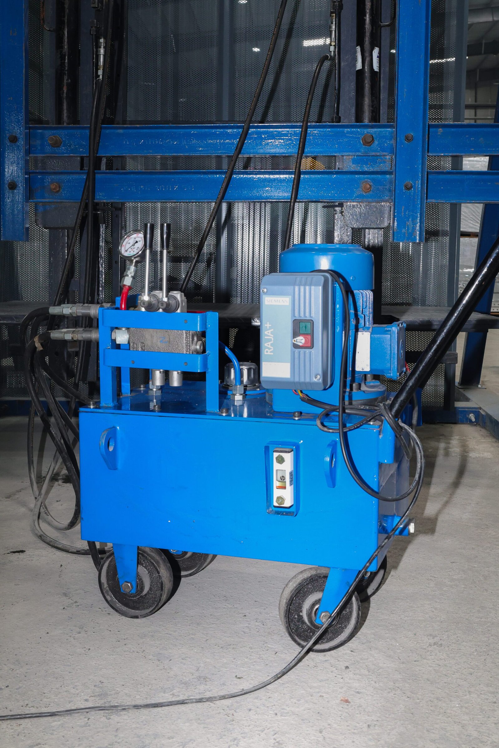 Hydraulic Mechanical Lifting System